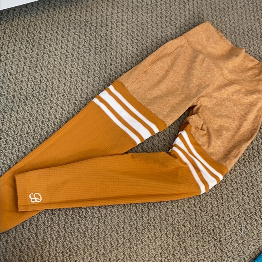 Bombshell sportswear leggings size s